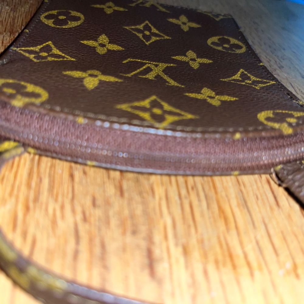 Louis Vuitton Pochette Secret Passport Holder - Picture 4 of 7
